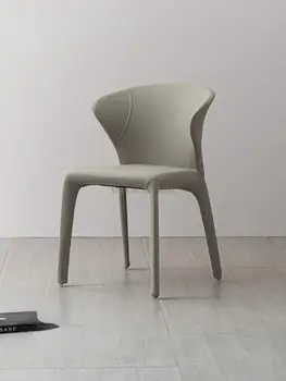 Стул для гостиной, спальни, итальянский Минималистичный обеденный стул из высококачественной кожи, дизайнерская модель из воловьей кожи, высококачественный серый